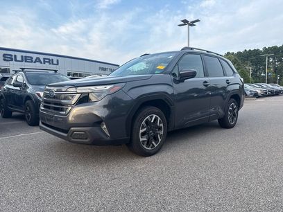 Used 2025 Subaru Forester Premium w/ Convenience Package #1