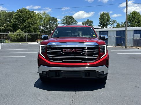 Used 2025 GMC Sierra 1500 SLT w/ SLT Premium Plus Package AWD/4WD image 2