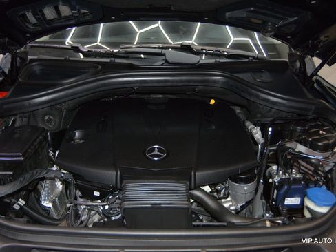 Used 2015 Mercedes-Benz GL 320 4MATIC 4dr GL 350 BlueTEC image 42