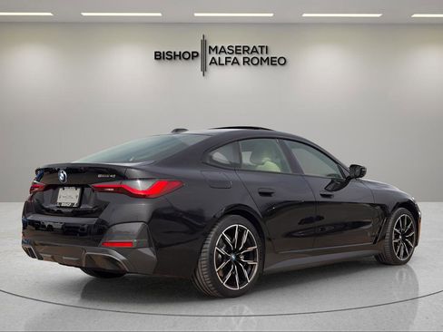 Used 2023 BMW i4 eDrive40 w/ M Sport Package image 8