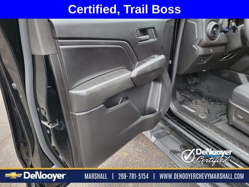 Used 2024 Chevrolet Colorado Trail Boss w/ Advanced Trailering Package AWD/4WD image 6