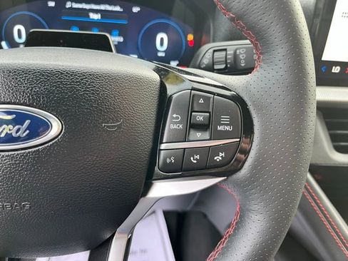 Used 2025 Ford Explorer ST-Line w/ ST-Line Street Pack AWD/4WD image 32