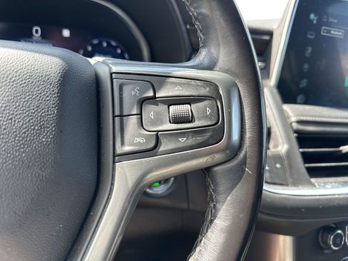 Used 2022 Chevrolet Suburban Z71 w/ Luxury Package AWD/4WD image 22