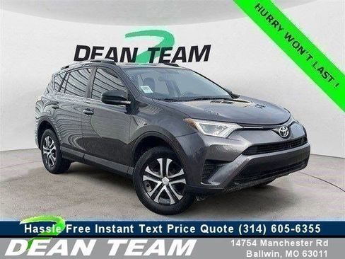 Used 2016 Toyota RAV4 LE image 1