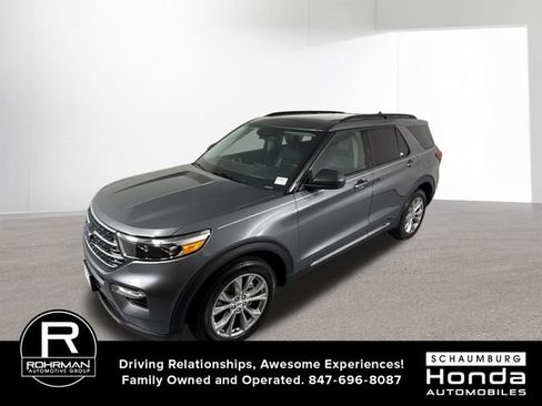 Used 2023 Ford Explorer XLT w/ Equipment Group 202A image 2