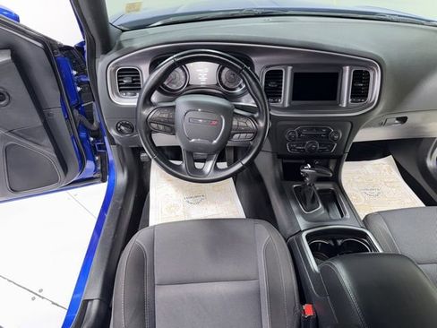 Used 2020 Dodge Charger SXT RWD image 15