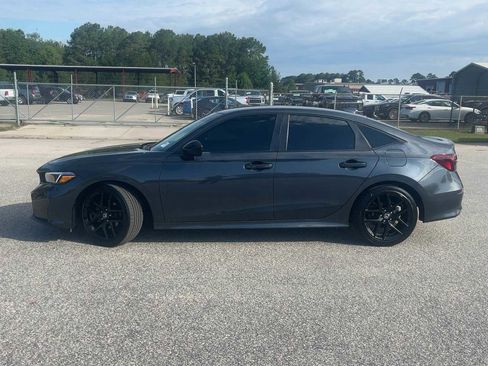 Used 2025 Honda Civic Sport image 3