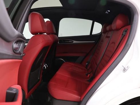 Used 2020 Alfa Romeo Stelvio Ti Sport w/ Quick Order Package 22S Sport AWD/4WD image 30