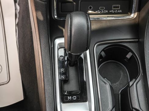 Used 2023 Subaru Ascent Limited image 31