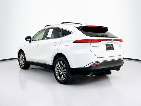 Used 2021 Toyota Venza XLE w/ Softex Package image 5