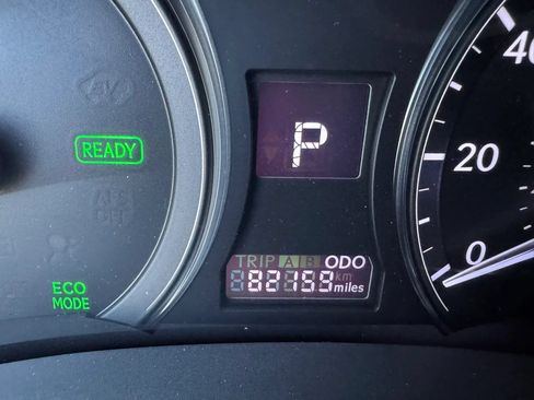Used 2013 Lexus RX 450h AWD w/ Navigation Pkg image 35
