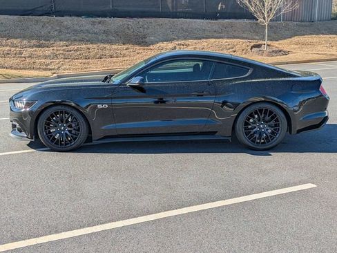 Used 2017 Ford Mustang GT w/ GT Performance Package image 7