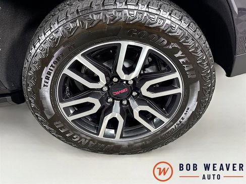 Used 2024 GMC Yukon XL AT4 image 34