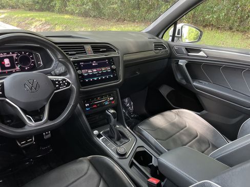 Used 2024 Volkswagen Tiguan SEL R-Line AWD/4WD image 29