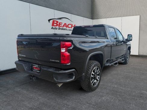 Used 2024 Chevrolet Silverado 2500 Custom w/ Custom Value Package image 13