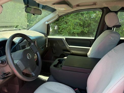 Used 2005 Nissan Titan XE AWD/4WD image 26