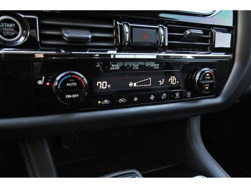 Used 2024 Nissan Pathfinder Rock Creek image 27