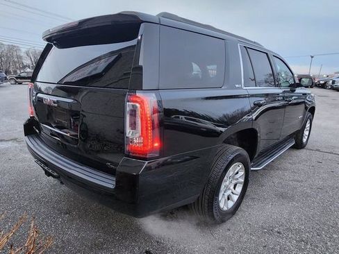 Used 2017 GMC Yukon SLT AWD/4WD image 6
