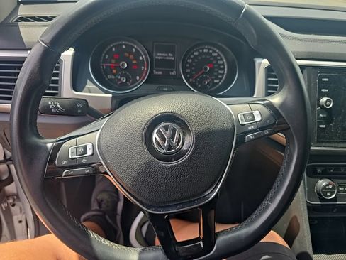 Used 2019 Volkswagen Atlas SE w/ Panoramic Sunroof Package AWD/4WD image 15