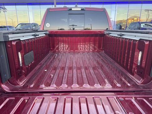 Used 2025 RAM 1500 Limited AWD/4WD image 5