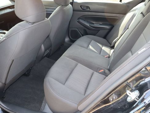 Used 2023 Nissan Altima 2.5 S FWD image 5