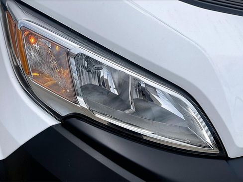 New 2024 RAM ProMaster 2500 w/ Convenience Group image 16