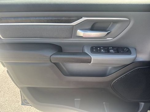 Used 2022 RAM 1500 Big Horn AWD/4WD image 7