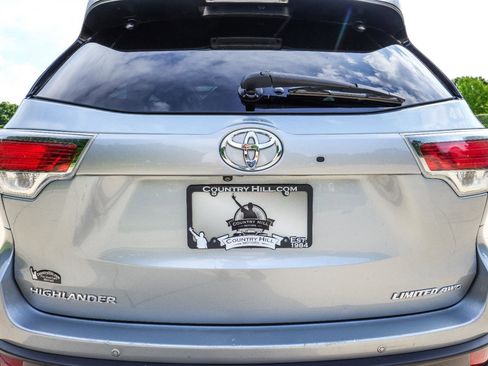 Used 2015 Toyota Highlander Limited Platinum AWD/4WD image 44
