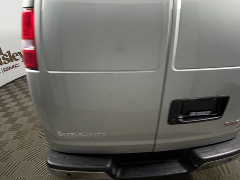 New 2026 GMC Savana 2500 RWD image 7