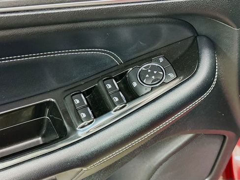 Used 2016 Ford Edge Titanium w/ Technology Package AWD/4WD image 18