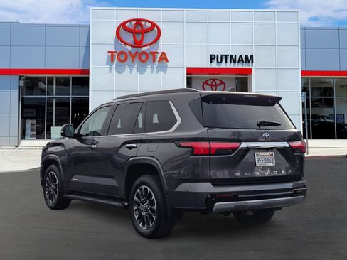 Used 2023 Toyota Sequoia Limited image 6