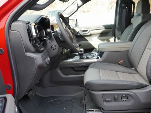 New 2026 Chevrolet Silverado 1500 ZR2 image 8