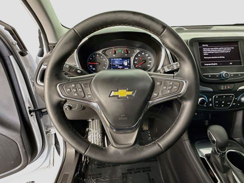 Used 2023 Chevrolet Equinox LT FWD image 13