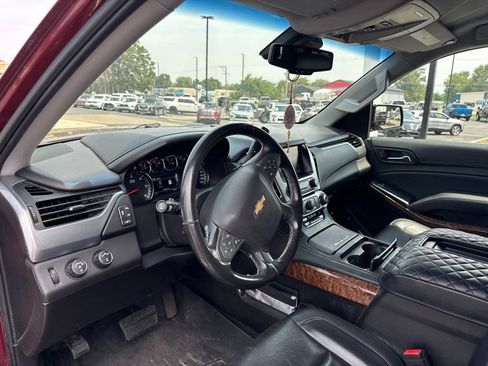 Used 2017 Chevrolet Suburban Premier AWD/4WD image 15