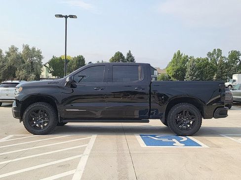 Used 2024 Chevrolet Silverado 1500 High Country w/ Midnight Edition AWD/4WD image 5