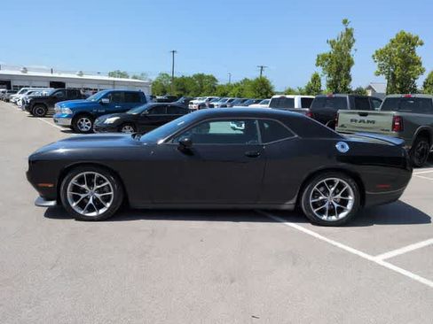 Used 2022 Dodge Challenger GT RWD image 5