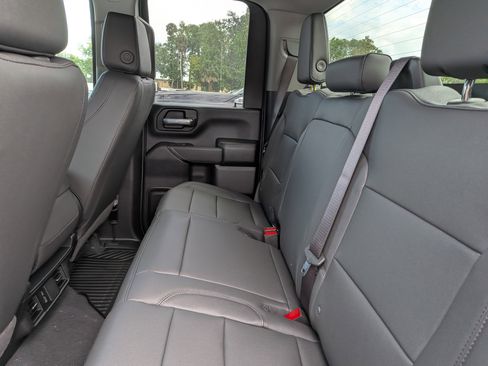 New 2026 GMC Sierra 2500 Pro w/ 1SA Pro Safety Plus Package AWD/4WD image 17