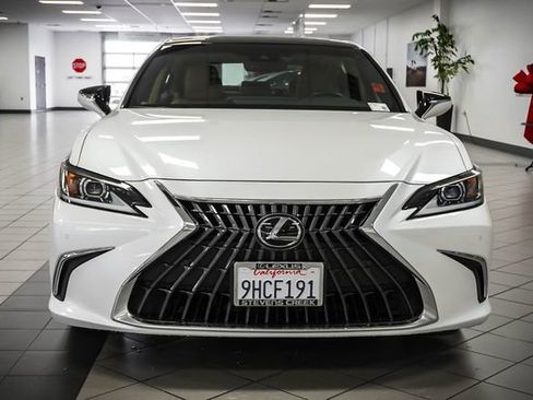Certified 2023 Lexus ES 350 w/ Premium Package FWD image 4