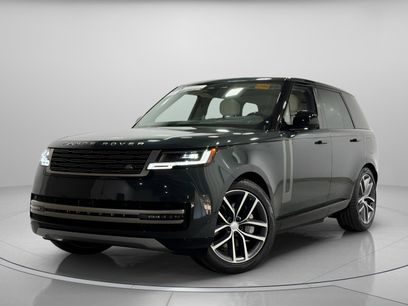 New 2025 Land Rover Range Rover SE