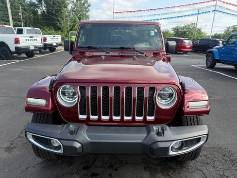 Used 2021 Jeep Wrangler Unlimited Sahara w/ Cold Weather Group AWD/4WD image 9