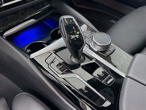 Used 2023 BMW 530i xDrive w/ Convenience Package image 19