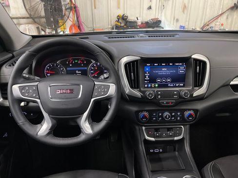 Used 2023 GMC Terrain SLT w/ Elevation Edition AWD/4WD image 18