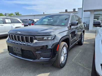 New 2025 Jeep Grand Cherokee Laredo X w/ Luxury Tech Group I