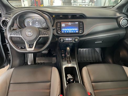 Used 2021 Nissan Kicks SR w/ SR Premium Package FWD image 7