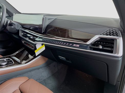 New 2026 BMW X5 xDrive40i w/ Climate Comfort Package image 31