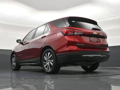 Used 2024 Chevrolet Equinox LT FWD image 29