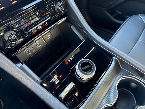 New 2025 Jeep Grand Cherokee Limited image 26