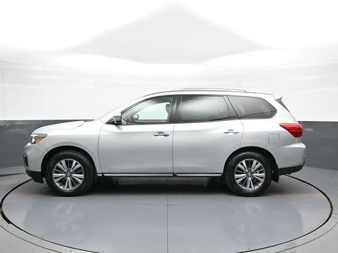Used 2019 Nissan Pathfinder S AWD/4WD image 9