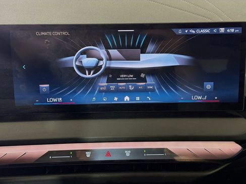 Used 2025 BMW X3 xDrive30i w/ Premium Package image 18