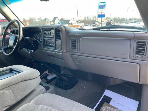 Used 2000 Chevrolet Silverado 2500 LS image 43